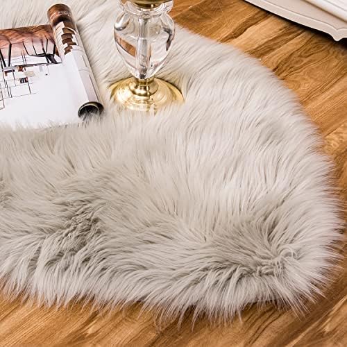 EasyJoy Ultra Soft Fluffy Shaggy Area Rug Faux Fur Rug Chair Cover Seat Pad Fuzzy Area Rug for Bedroom Floor Sofa Living Room (2 x 3 ft Sheepskin, Light Grey)