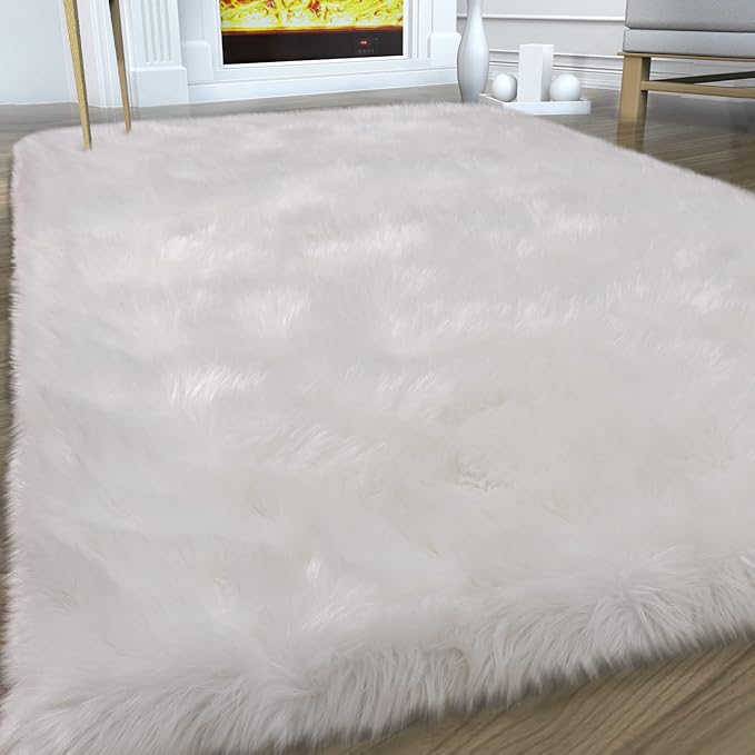 Fluffy Area Rug, White Faux Fur Rug for Bedroom 3'x5' Soft Shag Fuzzy Rugs for Living Room, Furry Bedside Nursery Rug Plush Indoor Floor Carpet for Kids Room Teen Dorm