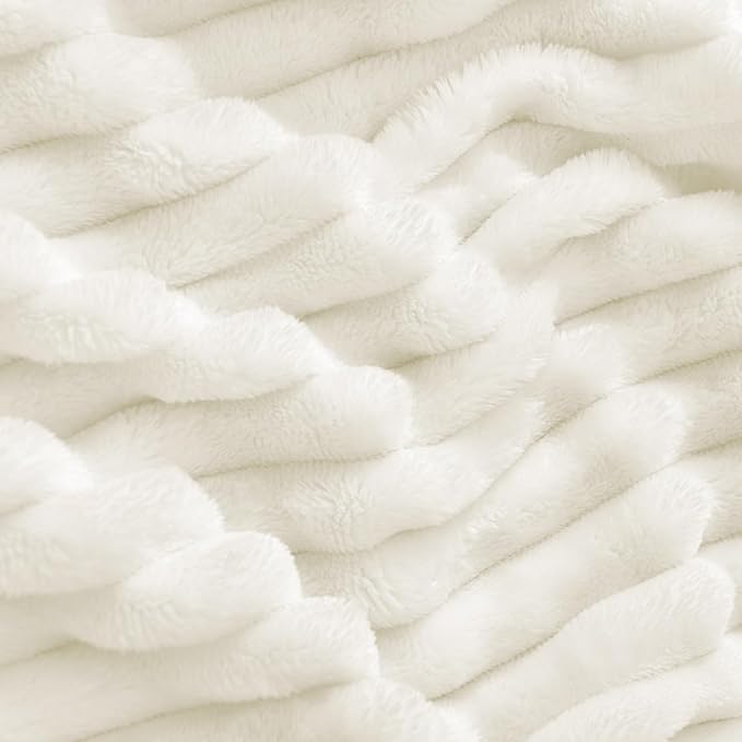 BEDELITE Fleece Throw Blanket for Couch – 3D Ribbed Jacquard Soft and Warm Decorative Fuzzy Blanket – Cozy, Fluffy, Plush Lightweight Cream Throw Blankets for Bed, Sofa, 50x60 inches