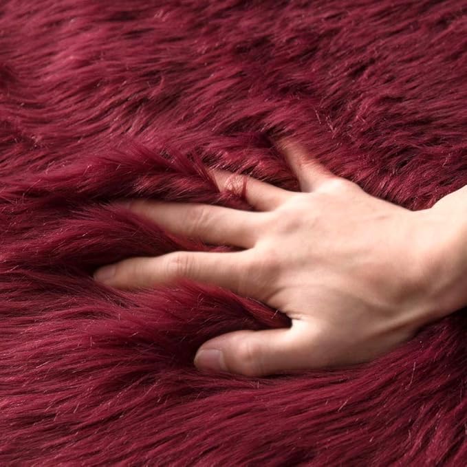 MIULEE Fluffy Rug Soft Shaggy Faux Fur Area Rug Luxury Plush Rectangle Carpet for Bedroom Living Room Sofa Chair 2 x 3 Feet,Wine Red