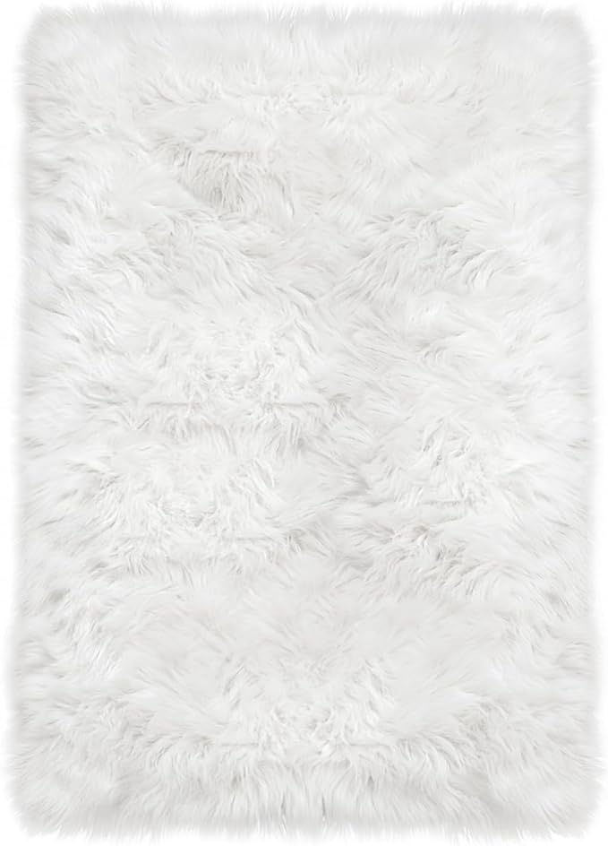 Latepis White Faux Fur Rug 3x5, Faux Sheepskin Rugs for Living Room, Fluffy Washable Rug for Bedroom Dorm Luxury Room Decor, Furry Rugs, Rectangle