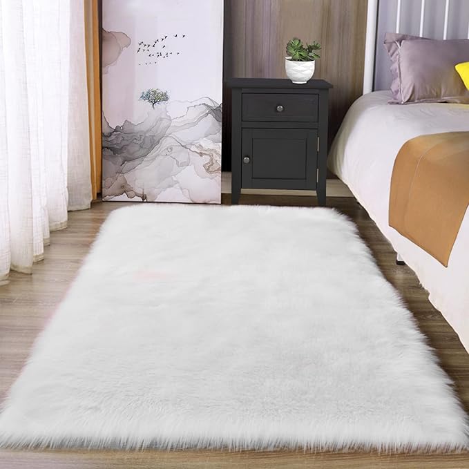 Latepis Off White 3x4 Area Rug Faux Sheepskin Fur Rug Washable Furry Rugs for Bedroom Fluffy Rugs for Living Room Dorm Cushion Luxury Home Decor Rectangle