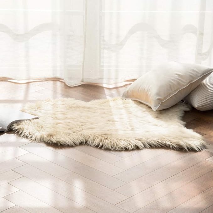 MIULEE Fluffy Rug Soft Shaggy Faux Fur Area Rug Luxury Plush Sheepskin Carpet for Bedroom Living Room Sofa Chair 2 x 3 Feet, Light Yellow