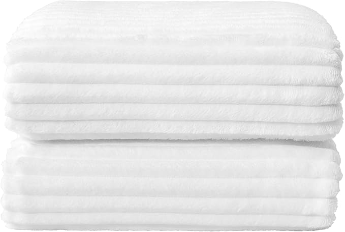 BEDELITE Fleece Throw Blanket for Couch – 3D Ribbed Jacquard Soft and Warm Decorative Fuzzy Blanket – Cozy, Fluffy, Plush Lightweight White Throw Blankets for Bed, Sofa, 50x70 inches
