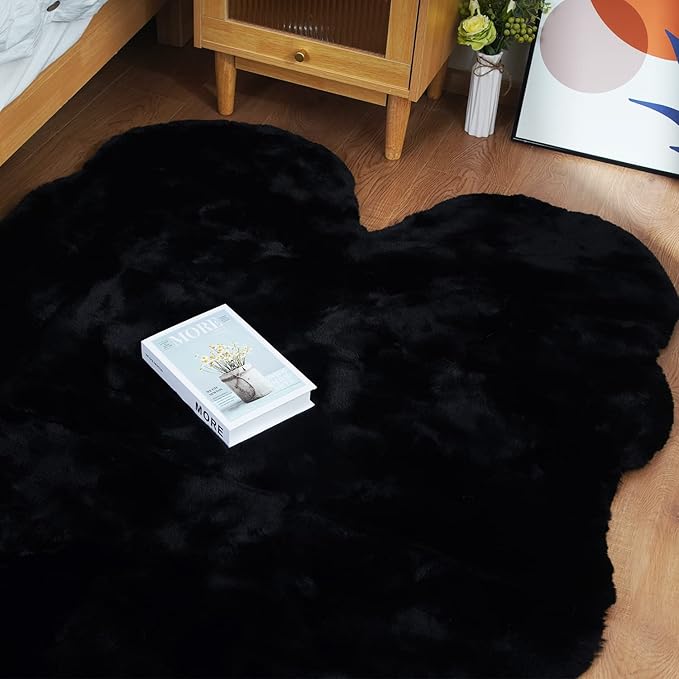 Ghouse Soft Faux Sheepskin Fur Rug 4x6 Black Fluffy Bedside Rugs Plush Rug Shag Nursery Carpet Area Rugs for Living Room Bedroom Playing Room Decor