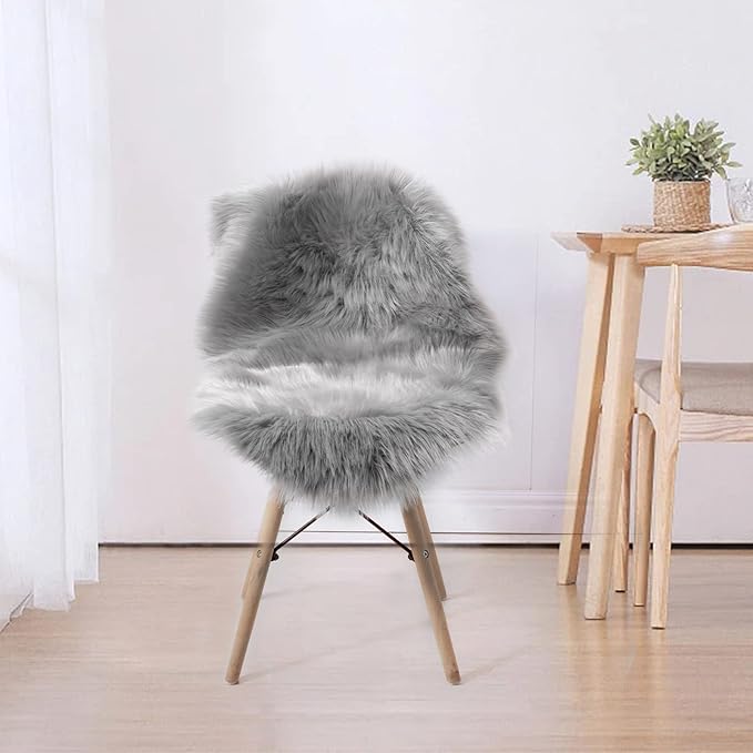 Faux Fur Rug Sofa Chairs Cover, Grey Small Rug for Bedroom, 2X3 Shaggy Furry Rugs for Kids Room, Shag Fluffy Rugs for Nursery Room, Soft Fuzzy Plush Carpet, Cute Floor Dorm Decor