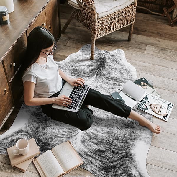 AROGAN 8×10 Feet Western Decor Faux Fur Cowhide Rug, Premium Animal Skin Cow Hide Rug, Sturdy Cow Print Rugs for Wall Decor, Western Floor Carpet for Bedroom Living Room, Black and Grey