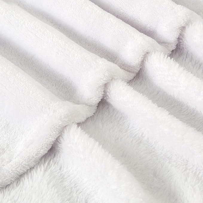 BEDELITE Fleece Blanket White Throw Blanket for Couch & Bed, Luxury Plush Cozy Fuzzy Blanket 50" x 70", Super Soft Warm Lightweight Fall Throw Blanket for Travel Camping