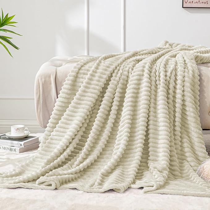 BEDELITE Fleece Blanket Twin Size – 3D Ribbed Jacquard Soft and Warm Decorative Fuzzy Blankets – Cozy, Fluffy, Plush Lightweight Throw Blankets for Couch, Bed, Sofa(Beige, 60x80 inches)