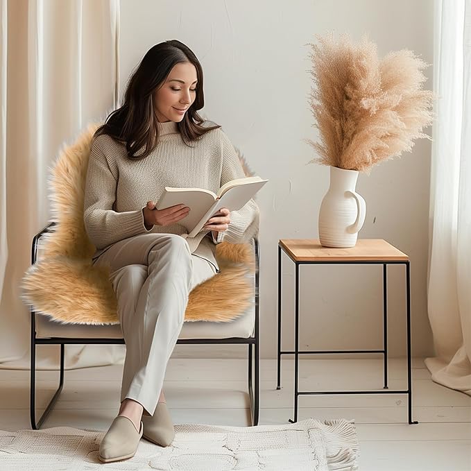 Faux Fur Rug - Faux Sheepskin Rug 2x3 Ft Irregular Shaped Carpet Fluffy Carpet Furry for Bedroom, Living Room, Nursery, Dorm, Chair, Fireplace, Closet (Beige)