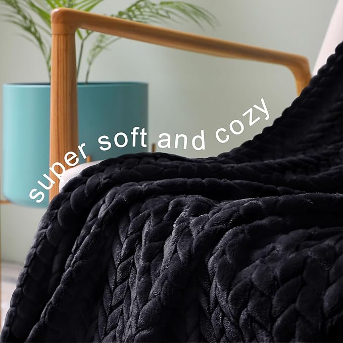 Exclusivo Mezcla Fleece Twin Size Blanket for Bed, 60x80 Inches Soft Cozy Jacquard Flannel Blankets, Lightweight Fuzzy Plush Warm for Women, Black