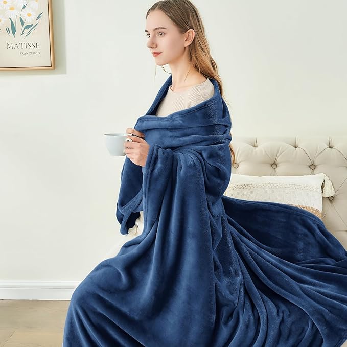 BEDELITE Fleece Blanket Navy Blue Throw Blanket for Couch & Bed, Luxury Plush Cozy Fuzzy Blanket 50" x 70", Super Soft Warm Lightweight Fall Throw Blanket for Travel Camping