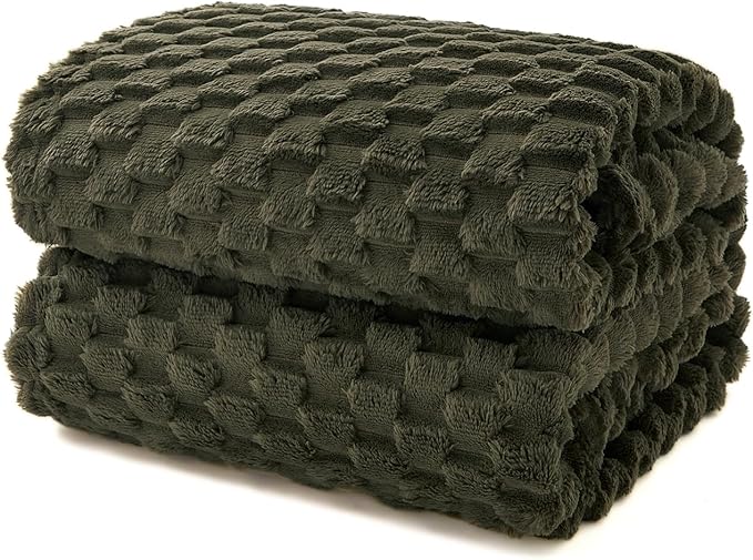 EXQ Home King Size Blanket for Bed or Couch - 3D Imitation Turtle Shell Jacquard Decorative Fleece Blankets - Cozy Soft Fuzzy Flannel Blanket Suitable for All Seasons(90"×108",Moss Green)