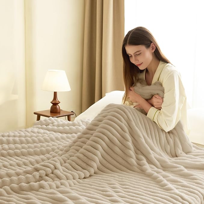 IMEET Linen Ribbed Twin Blanket for Bed - 300GSM Lightweight Soft Fleece Blanket for Men Women, Cozy Blankets Graduation Birthday Gifts, Striped Spring Home School Dorm Decor, Linen, 60x80 Inches