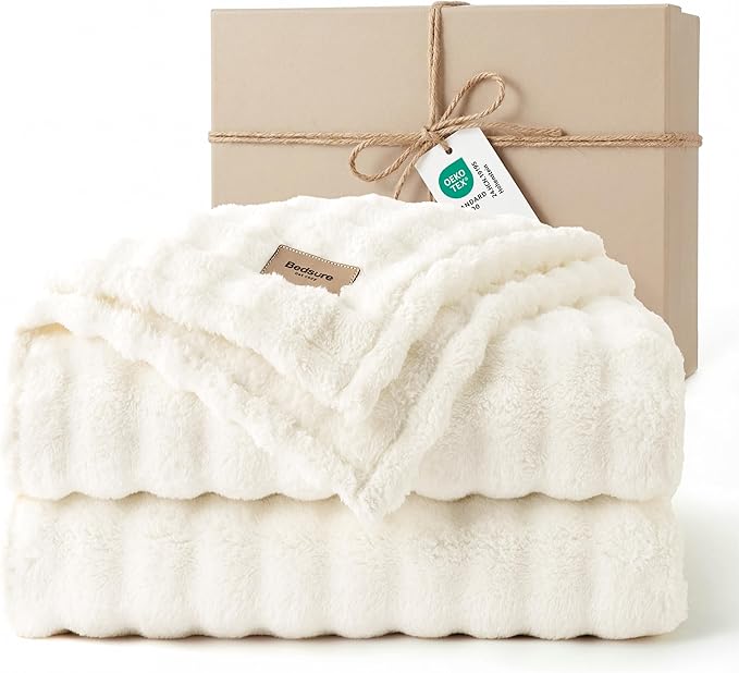 Bedsure 3D Fleece Bubble Blanket - GentleSoft White King Blanket for Bed Sofa Room Decor - Luxury Soft Cozy Gifts for Kids, Lightweight, All Seasons, Off White, 108"×90"