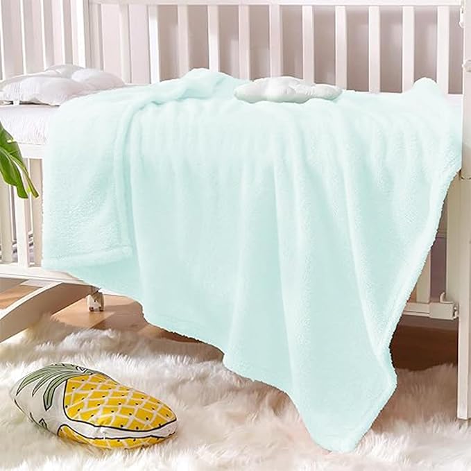 Exclusivo Mezcla Plush Fuzzy Fleece Throw Blanket, Super Soft, Fluffy and Warm Blankets for Couch, Bed, All Season (Mint Green, 40x50 inches)