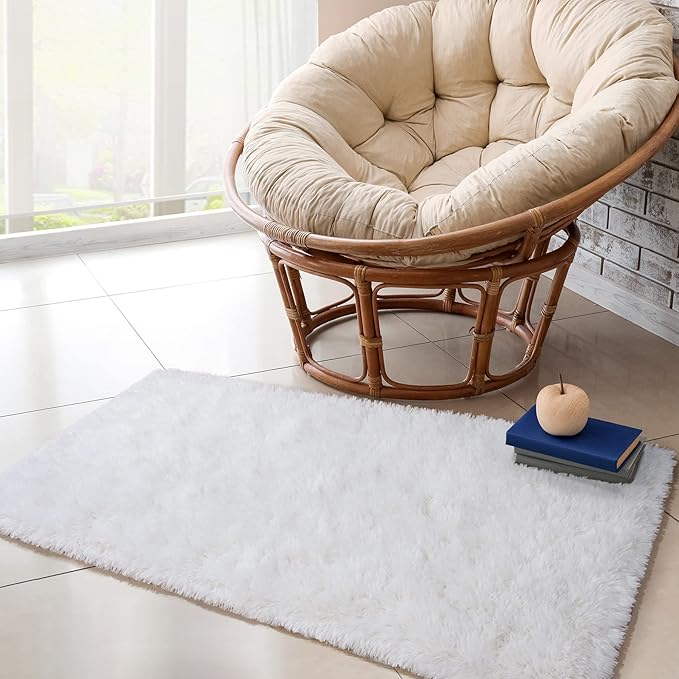 Chicrug Soft Runner Rug for Bedroom Living Room Plush Fluffy Rug 2x4 Feet, Shag Furry Runner Rug Carpet Non Shedding for Nursery Children Kids Girls Room Home Decorative, Cream