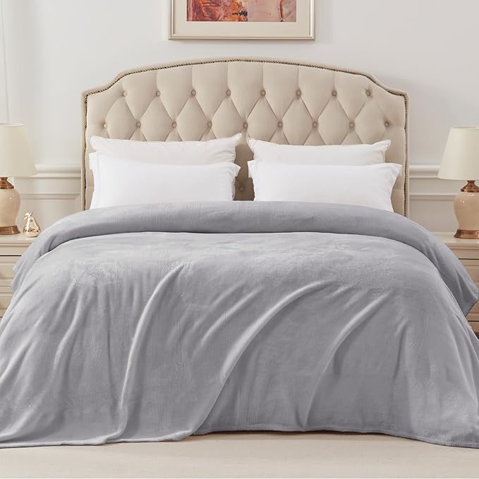 Exclusivo Mezcla Fleece Blanket Twin Size for Bed, Super Soft and Warm, All Season, Cozy, Plush, Lightweight, 60x80 Inches Light Grey