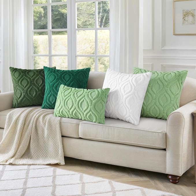 decorUhome Throw Pillow Covers 18x18 Inch Set of 2, Soft Plush Faux Wool White Solid Couch Pillow Covers, Accent Farmhouse Neutral Square Pillow Cases for Sofa Bed Living Room