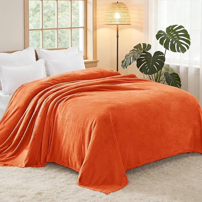 Exclusivo Mezcla Fleece Blankets Queen Size for Bed, Super Soft and Warm, All Season, Cozy, Plush, Lightweight, 90x90 Inches, Burnt Orange