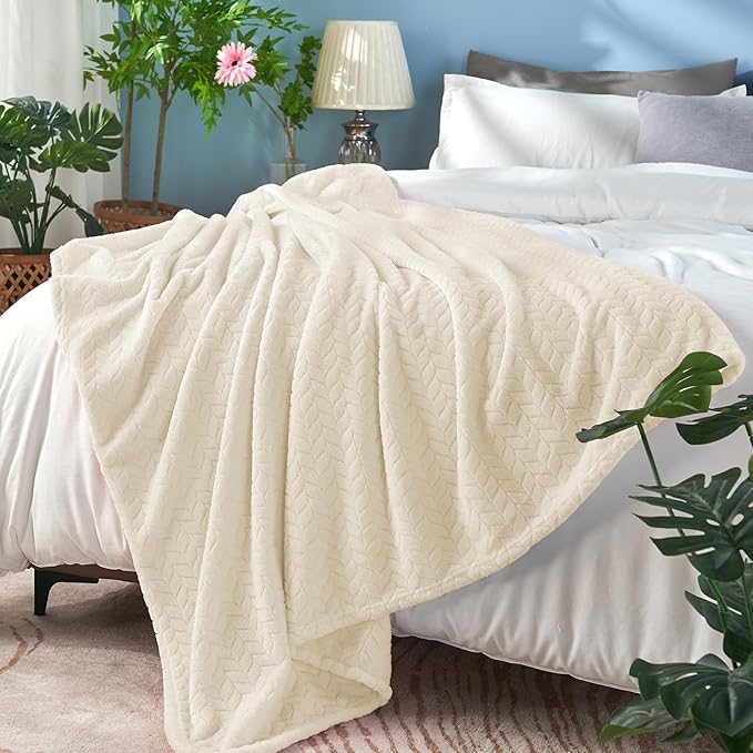inhand Fleece Twin Blanket for Bed Cream White Throw Blanket for Couch Super Soft Cozy Warm Blankets and Throws Lightweight Fuzzy Large Blanket for Sofa Bed Office,50x60 inches