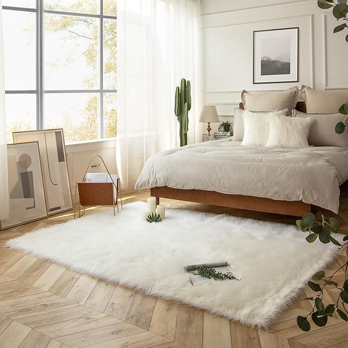 Ashler Faux Fur Rug, Fluffy Shaggy Area Rug Ultra Soft 5 x 7 Feet Rectangle Fur Rug White Fuzzy Rug Machine Washable Shag Rug, Nursery Decor Throw Rugs for Bedroom, Kids Room, Living Room