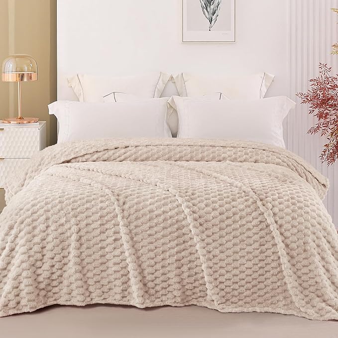 Exclusivo Mezcla Fleece California King Blanket for Bed, Oversized Fuzzy Camel Bed Blankets, Soft Cozy Plush Sofa Throws for All Seasons, 120x120 Inches