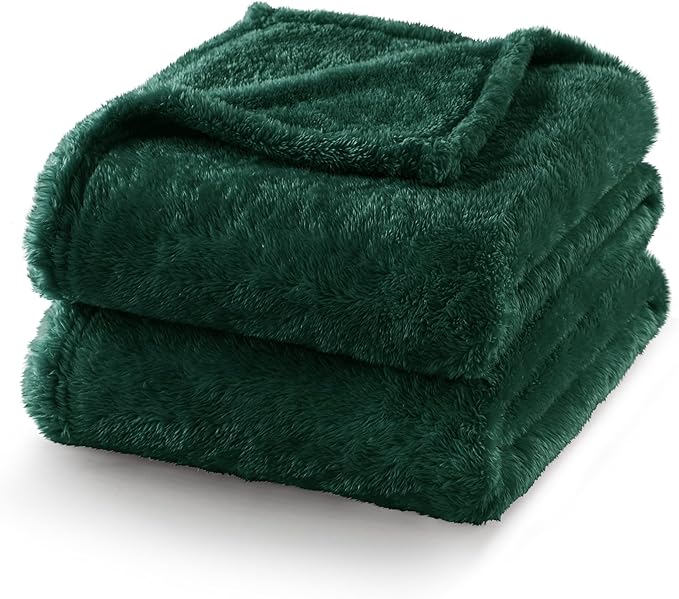 Exclusivo Mezcla Plush Fuzzy Fleece Bed Blanket King Size, Super Soft, Fluffy and Warm Blankets for Couch, Bed, All Season (Forest Green, 90x104 inches)