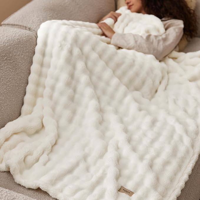 Bedsure 3D Fleece Bubble Blanket for Couch - GentleSoft White Spring Throw Blanket for Sofa Bed Room Decor - Luxury Soft Cozy Blanket Gifts for Kids, Lightweight, Off White, 50"×60"