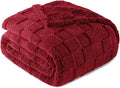 Exclusivo Mezcla Fleece Throw Blanket for Couch,Super Soft and Warm Lightweight Checkered Pattern Blankets for All Seasons, 50x60 Inches, Deep Red