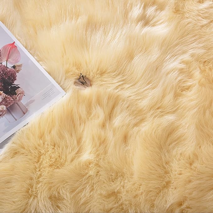 Latepis Yellow Rug for Bedroom Circle Faux Sheepskin Fur Round Rugs 5ft Furry Fluffy Rug for Bedroom Bedside Cute Home Decor
