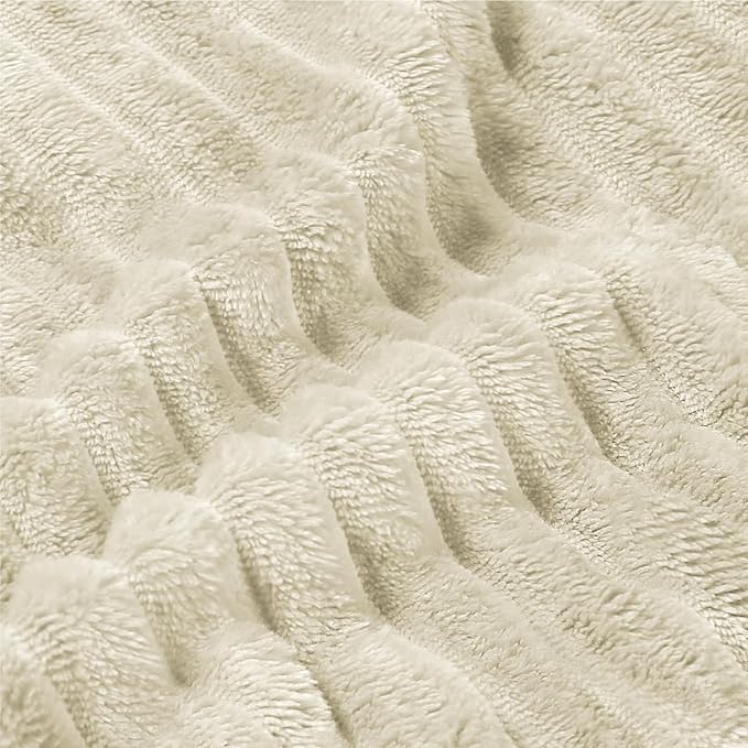 BEDELITE Fleece Blanket King Size – 3D Ribbed Jacquard Soft and Warm Decorative Fuzzy Blankets – Cozy, Fluffy, Plush Lightweight Throw Blankets for Couch, Bed, Sofa(Beige, 108x90 inches)