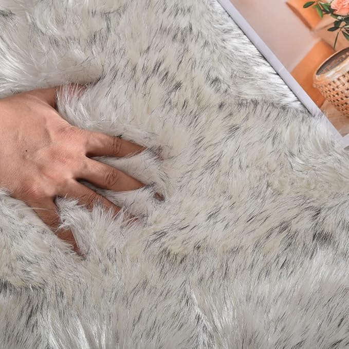 ORINOVA White and Grey Shaggy Round Rugs 6.6ft Large Circle Washable Faux Sheepskin Furry Fur Rugs for Bedroom Living Room Nursery Rug Home Décor