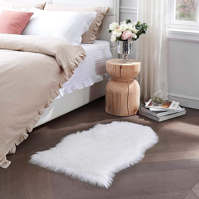 Small Faux Fur Rug 2x4 ft Ultra Soft Sheepskin Rugs Chair Sofa Cover Seat Pad, White Fluffy Shag Rug for Bedroom Nursery Kids Room, Luxury Shaggy Rug Fuzzy Plush Floor Carpets