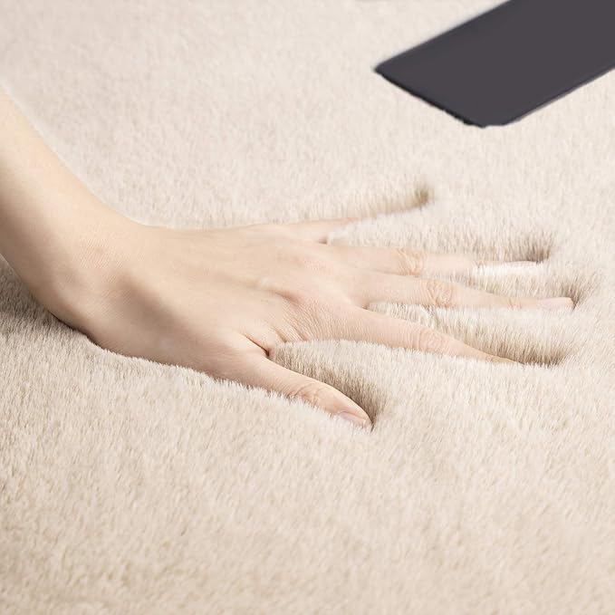 Ashler Faux Fur Rug, Ultra Soft Faux Rabbit Fur, Beige Area Rugs, 3 x 5 Feet Rectangle, Machine Washable Nursery Decor Throw Rugs for Bedroom, Kids Room, Living Room