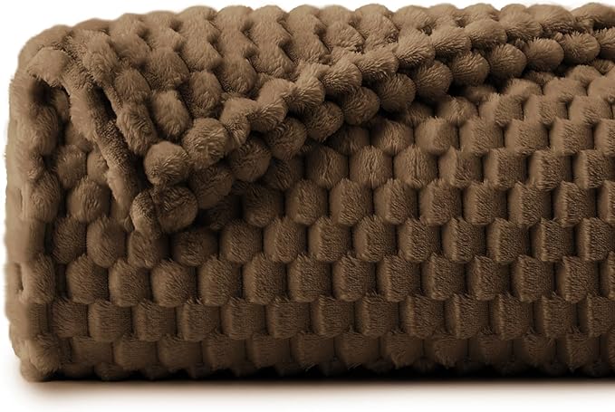 BEDELITE Fleece Blanket - 3D Jacquard Decorative Brown Throw Blankets for Couch & Bed, Soft and Cozy Warm Plush Fluffy Blanket All Seasons Suitable, 50x70Inches