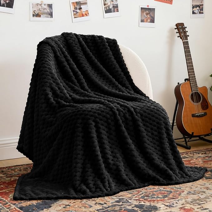 BEDELITE Fleece Blanket Twin Size for Bed Couch, 3D Jacquard Decorative Black Throw, Soft and Cozy Warm Plush Fuzzy Blanket All Seasons Suitable, 60x80Inches