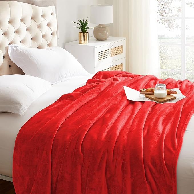 KMUSET Super Soft Throw Blanket Premium Silky Flannel Fleece Twin Red Microfiber Lightweight Blanket All Season Use