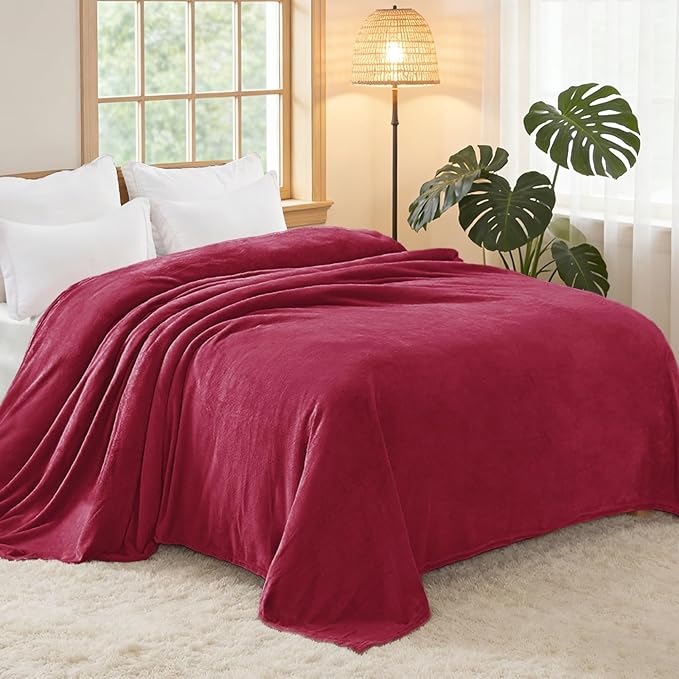 Exclusivo Mezcla Fleece Blanket Twin Size for Bed, Super Soft and Warm, All Season, Cozy, Plush, Lightweight, 60x80 Inches Deep Red