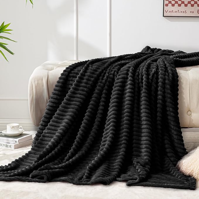 BEDELITE Fleece Throw Blanket for Couch – 3D Ribbed Jacquard Soft and Warm Decorative Fuzzy Blanket – Cozy, Fluffy, Plush Lightweight Black Throw Blankets for Bed, Sofa, 50x70 inches
