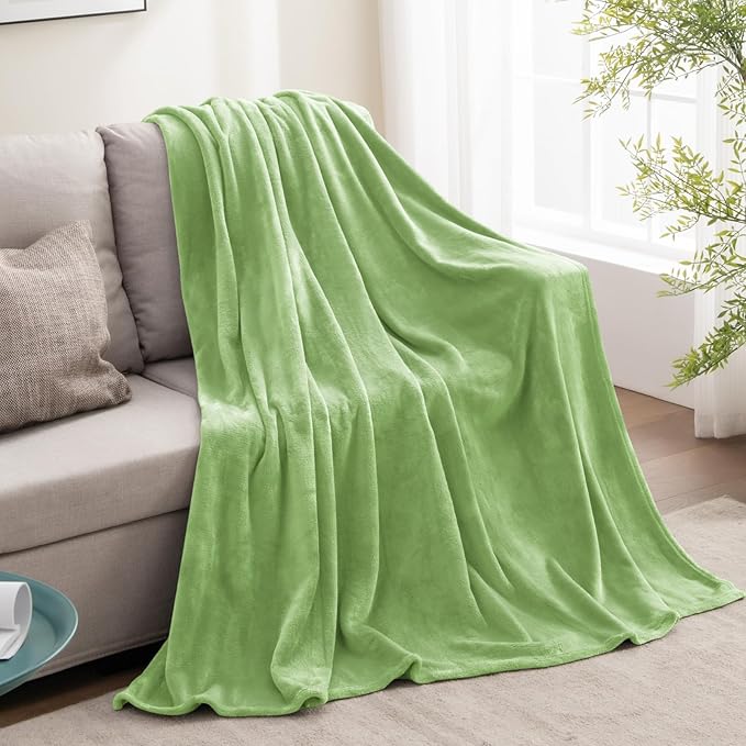 BEDELITE Fleece Blanket Grass Green Throw Blankets for Couch & Bed, Luxury Plush Cozy Fuzzy Blanket 50" x 60", Super Soft Warm Lightweight Throw Blanket for Travel Camping