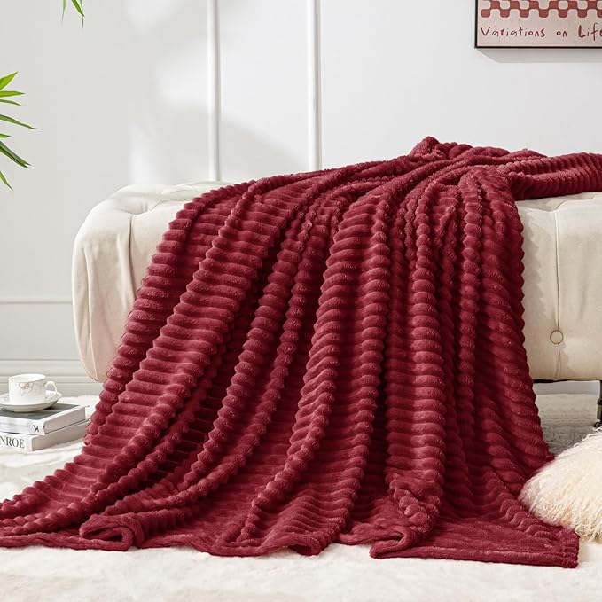BEDELITE Fleece Throw Blanket for Couch – 3D Ribbed Jacquard Soft and Warm Decorative Fuzzy Blanket – Cozy, Fluffy, Plush Lightweight Burgundy Throw Blankets for Bed, Sofa, 50x60 inches