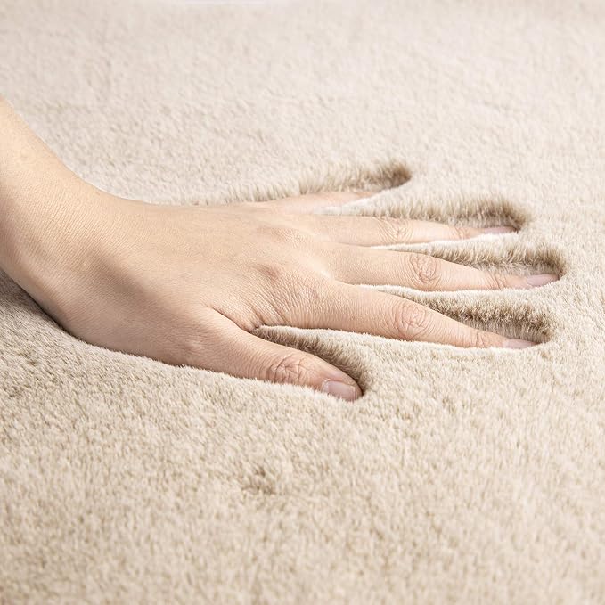 Ashler Faux Fur Rug, Ultra Soft Faux Rabbit Fur, Beige Area Rugs, 5 x 7 Feet Rectangle, Machine Washable Nursery Decor Throw Rugs for Bedroom, Kids Room, Living Room