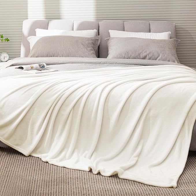 BEDELITE Fleece Blanket Full Size Cream Throw Blankets for Couch & Bed, Luxury Plush Cozy Fuzzy Blanket 84x90 inches, Super Soft Warm Lightweight Throw Blanket for Travel Camping