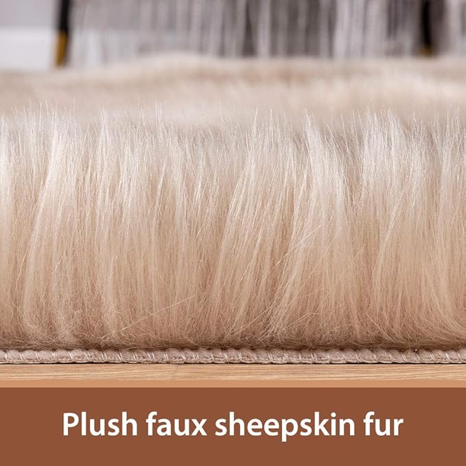Carvapet 3x3ft Brown Faux Fur Area Rug Irregular Shaped Rug Soft Fluffy Reindeer Hide Imitation Rug, Decorative Throw Carpet for Bedroom Living Room, Plush Floor Mat for Home Decor