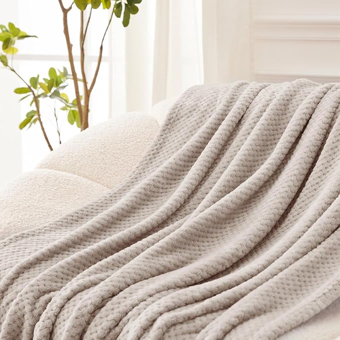 Exclusivo Mezcla Fleece Bed Blanket King Size, Super Soft and Warm Blankets for Couch, Sofa and Bed Waffle Textured, Cozy, Fuzzy and Lightweight (Tan, 90x104 Inches)