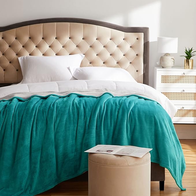 KMUSET Fleece Blanket Twin Size Teal Lightweight Super Soft Cozy Luxury Bed Blanket Microfiber
