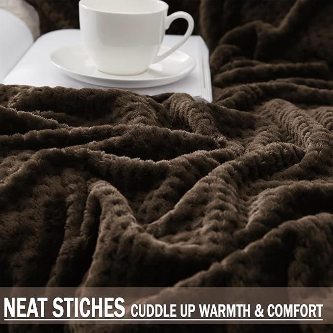 Exclusivo Mezcla Fleece Throw Blanket Extra Large, Super Soft and Warm Blankets for Couch, Sofa and Bed Waffle Textured, Cozy, Fuzzy and Lightweight (Coffee, 50x70 Inches)