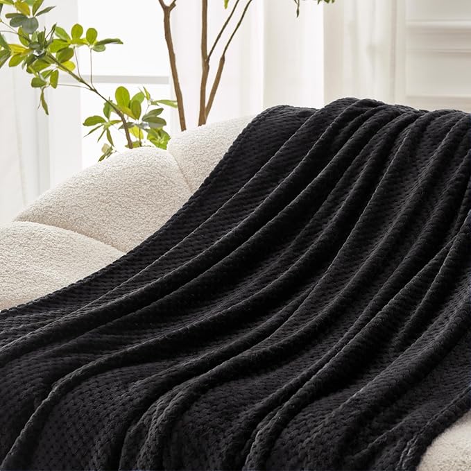 Exclusivo Mezcla Fleece Bed Blanket King Size, Super Soft and Warm Blankets for Couch, Sofa and Bed Waffle Textured, Cozy, Fuzzy and Lightweight (Black, 90x104 Inches)