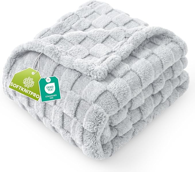 Utopia Bedding Cool Grey Checkered Fleece King Blanket for Couch or Bed, Soft Plush Cozy Blanket for Women and Men, Ultra Comfy Travel-Friendly Bed Throws for Relaxation, 90x102 Inches